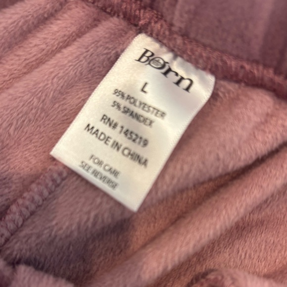 BORN Women’s Velour Lounge Pants Wide Leg Drawstring Purple Cozy! Size Large - Picture 8 of 9
